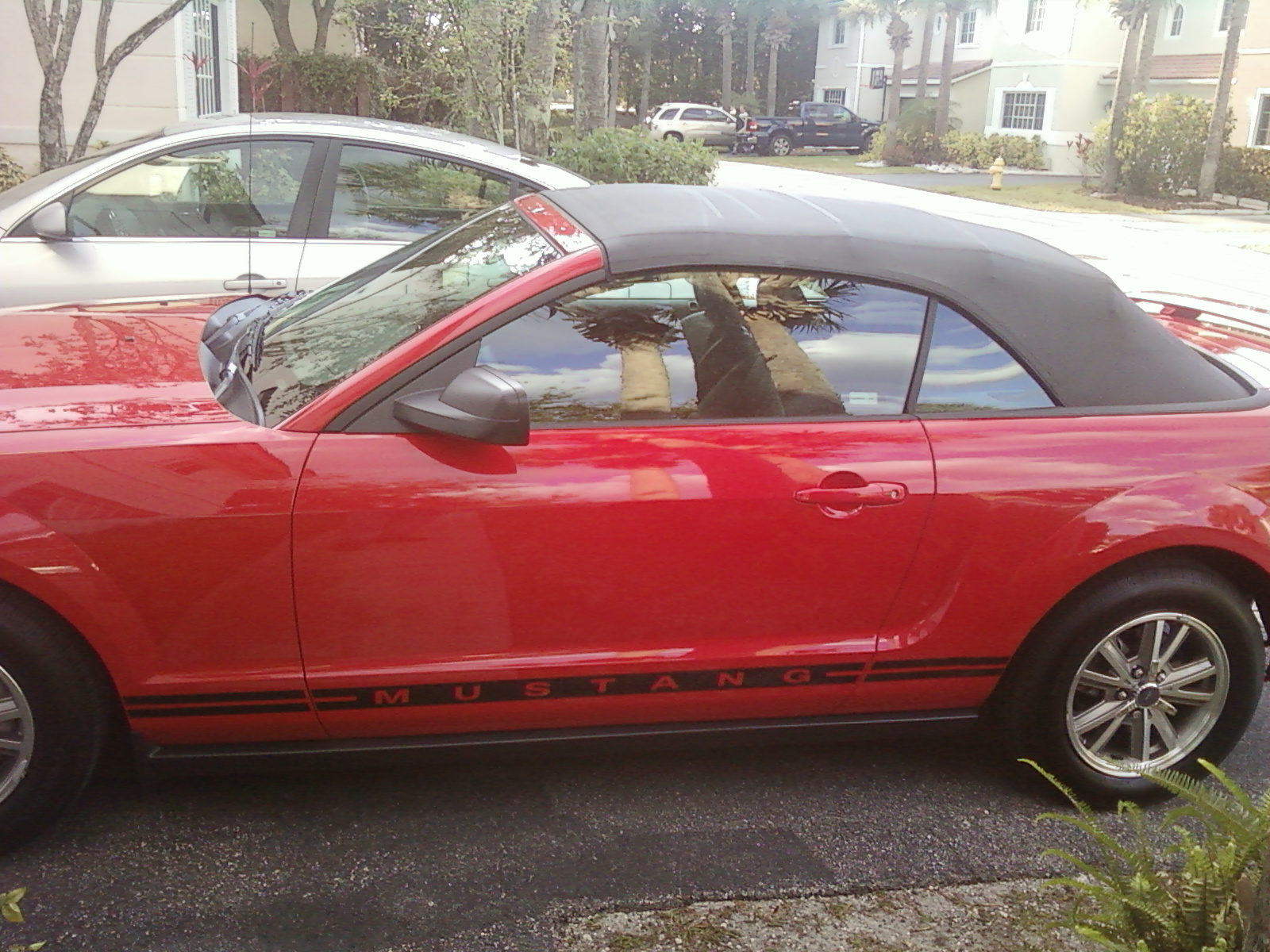 2005 Ford Mustang V6 Deluxe