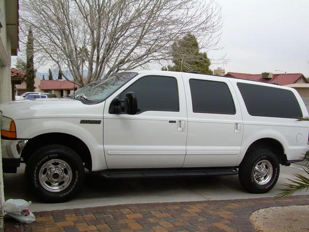 2000 Ford excursion interior dimensions