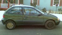 2000 Chevrolet Metro Overview 2000 Chevrolet Metro Overview