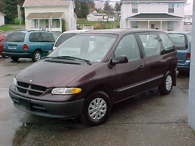 1996 chrysler town and country minivan