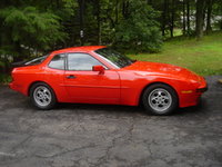 1985 Porsche 944 Overview 1985 Porsche 944 Overview