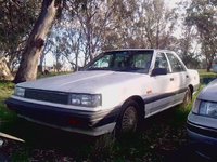 1987 Nissan Pintara Overview 1987 Nissan Pintara Overview