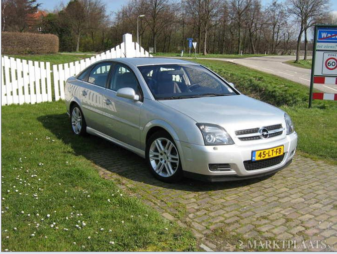 Opel Vectra GTS 2003