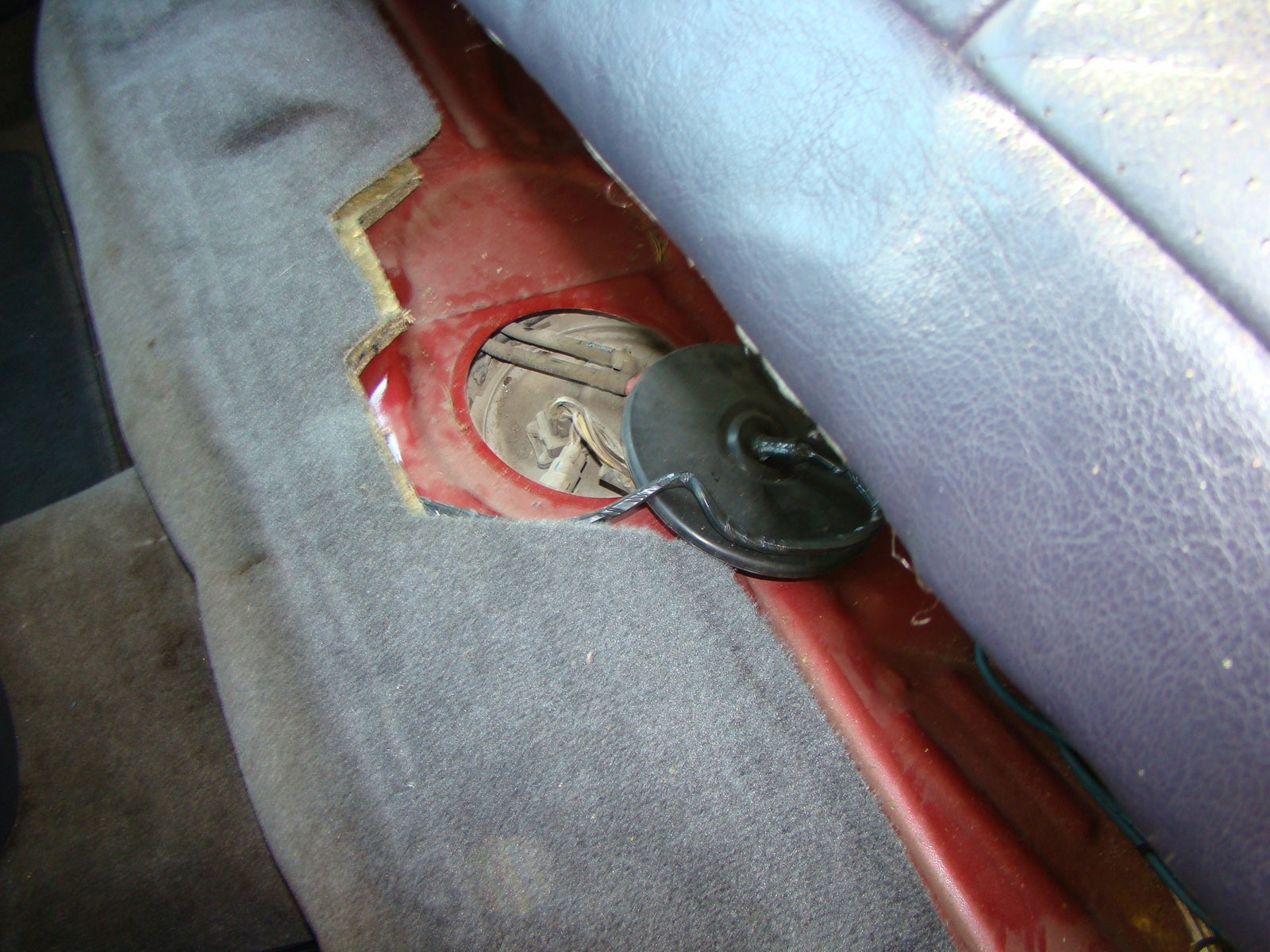 2000 Ford contour gas tank removal #3