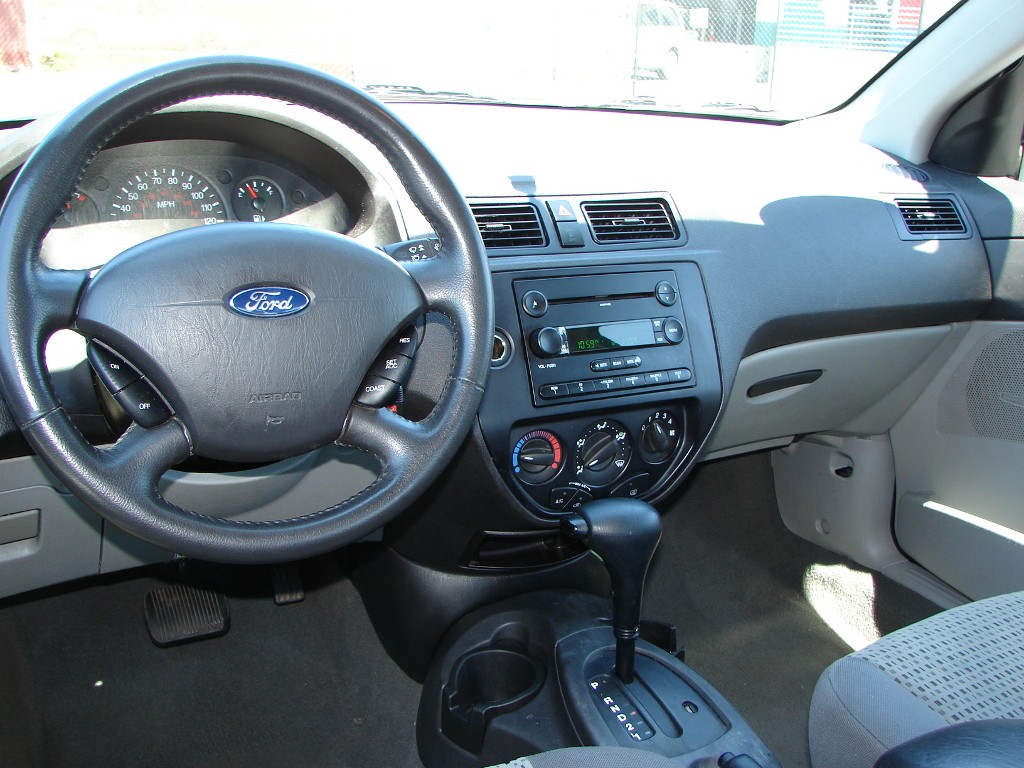 2006 Ford focus interior pictures