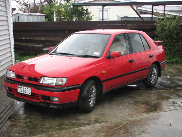 Nissan pulsar x1r