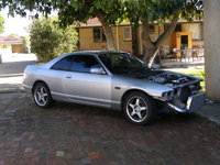 1994 Nissan Skyline Overview