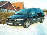 2000 Chrysler Grand Voyager Overview