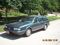 1993 Oldsmobile Cutlass Ciera Overview 1993 Oldsmobile Cutlass Ciera Overview