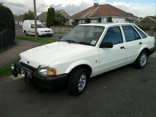 1990 Ford escort lx pictures #8
