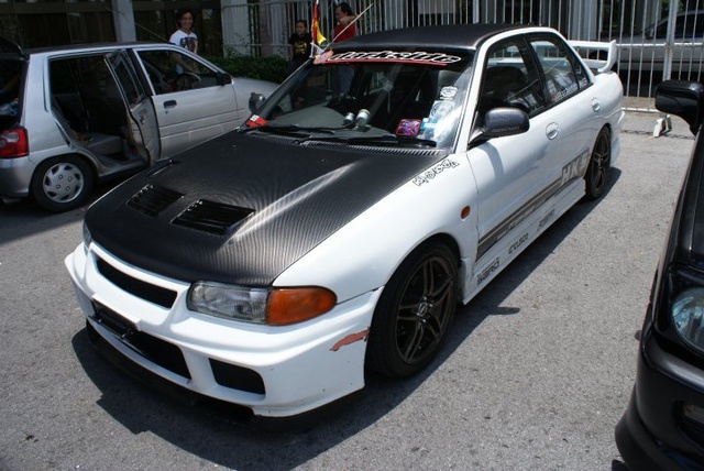 Mitsubishi lancer evolution 1995