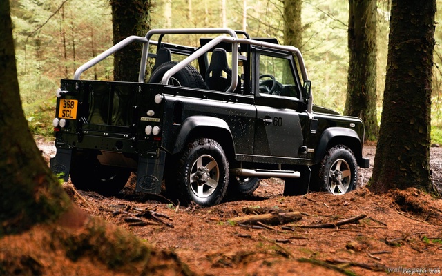 Land rover defender 2005