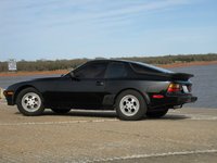 944 944