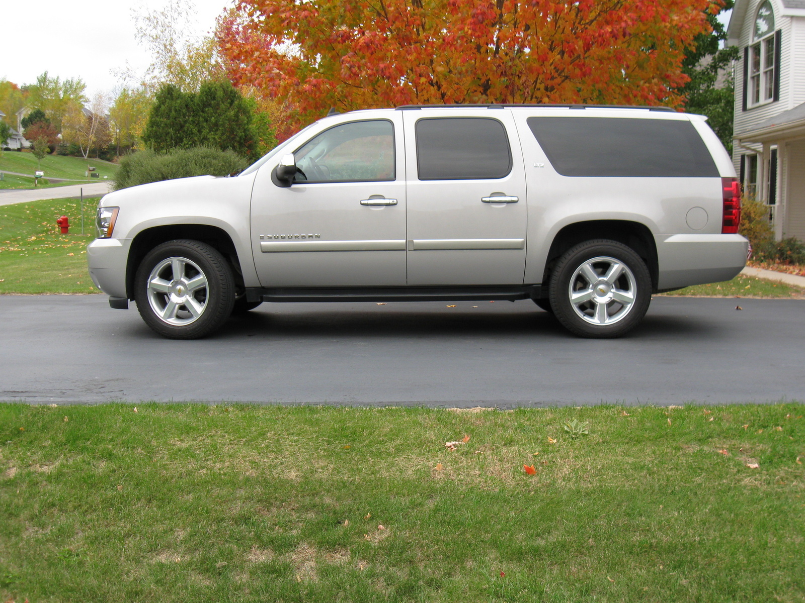 Chevrolet Suburban 2008