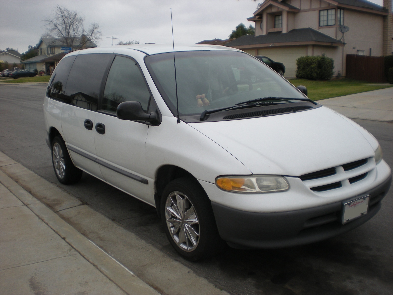 Dodge Caravan 1996