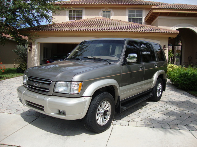 Isuzu trooper 2000