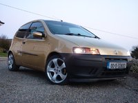 2000 FIAT Punto Overview 2000 FIAT Punto Overview