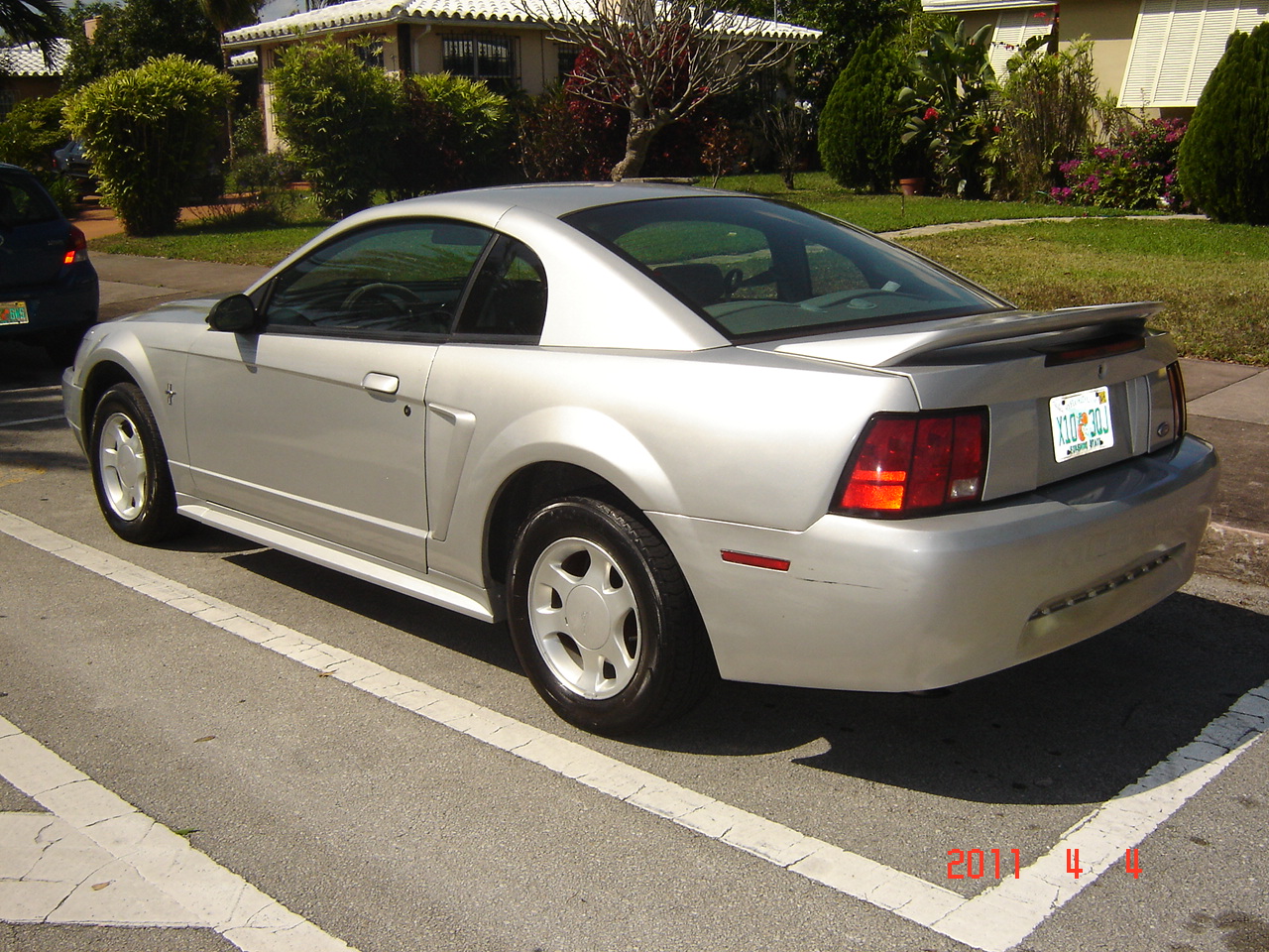 Reviews 2000 ford mustangs