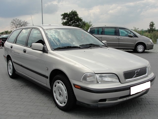 Volvo s40 1997. Вольво v40 1997 универсал. Вольво s40 1997. Вольво с40 1996.