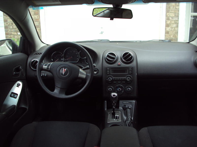 2006 Pontiac G6 - Interior Pictures - CarGurus