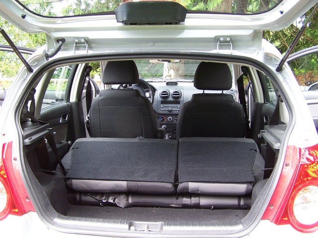 2007 chevy aveo hatchback interior