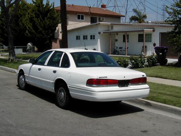 1996 Ford crown victoria lx reviews