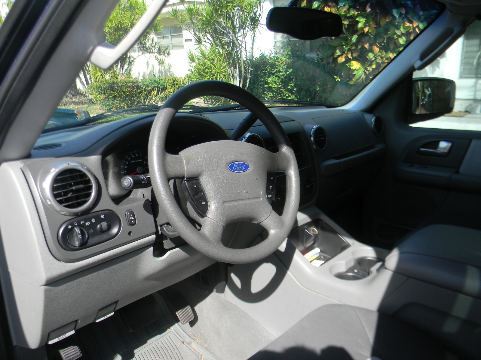 2004 Ford expedition xlt interior photos