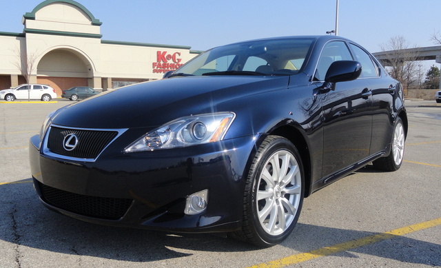 Lexus is 250 2008