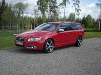 2010 Volvo V70 Picture Gallery