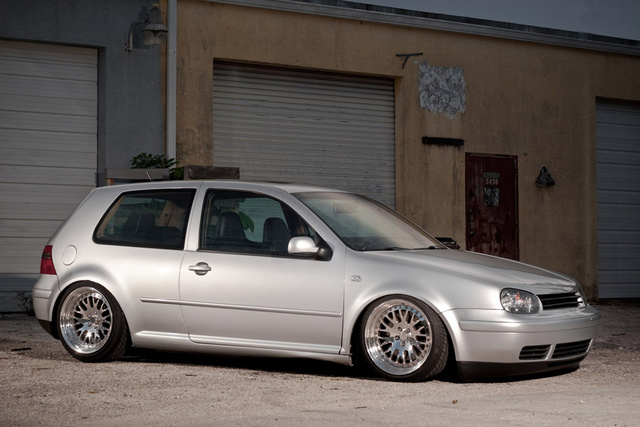 2004_volkswagen_gti_1_8t pic 4298020857430207989 640x480