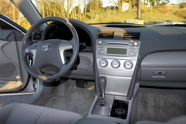 2010 Toyota Camry - Interior Pictures - Cargurus