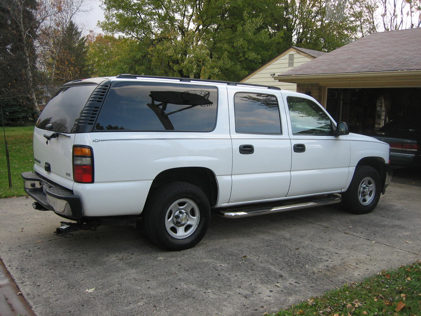 2006 Chevrolet Suburban - Exterior Pictures - CarGurus