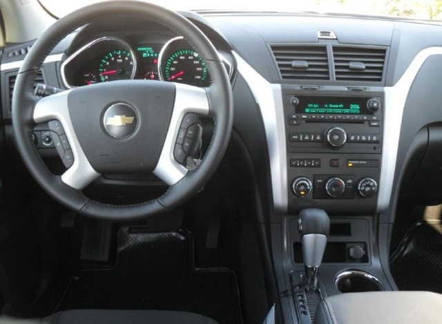 2011 Chevrolet Traverse - Interior Pictures - CarGurus