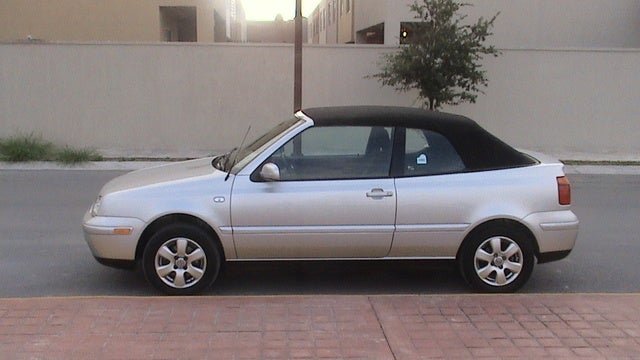 2002 Volkswagen Cabrio