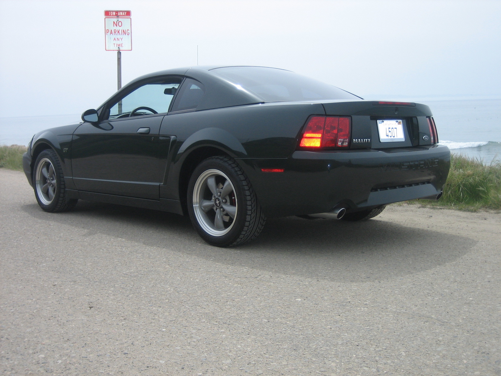 01 Ford mustang bullitt specs