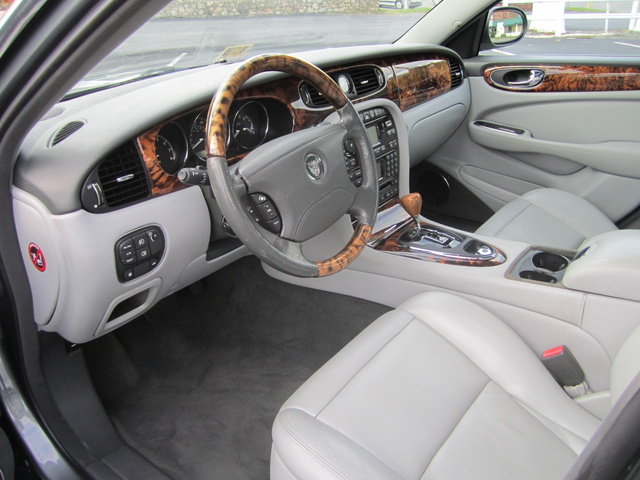 2004 Jaguar XJ-Series - Interior Pictures - CarGurus