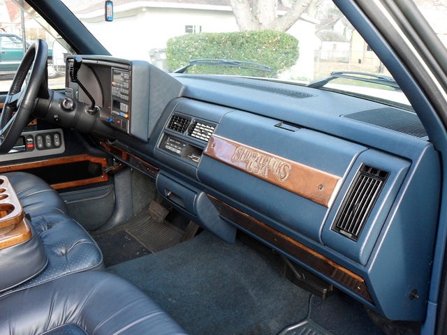 1993 chevy suburban interior