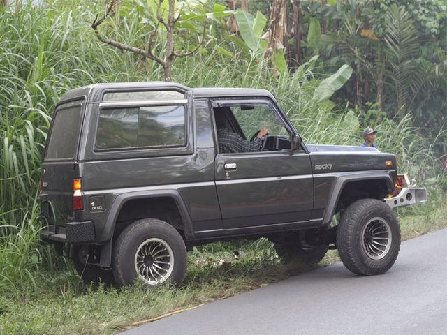Best of 94 daihatsu rocky bikini top bikini top daihatsu rocky 94