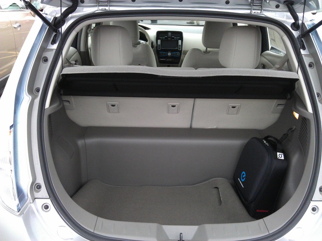 2012 Nissan Leaf - Interior Pictures - CarGurus 2012 Nissan Leaf - Interior Pictures - CarGurus