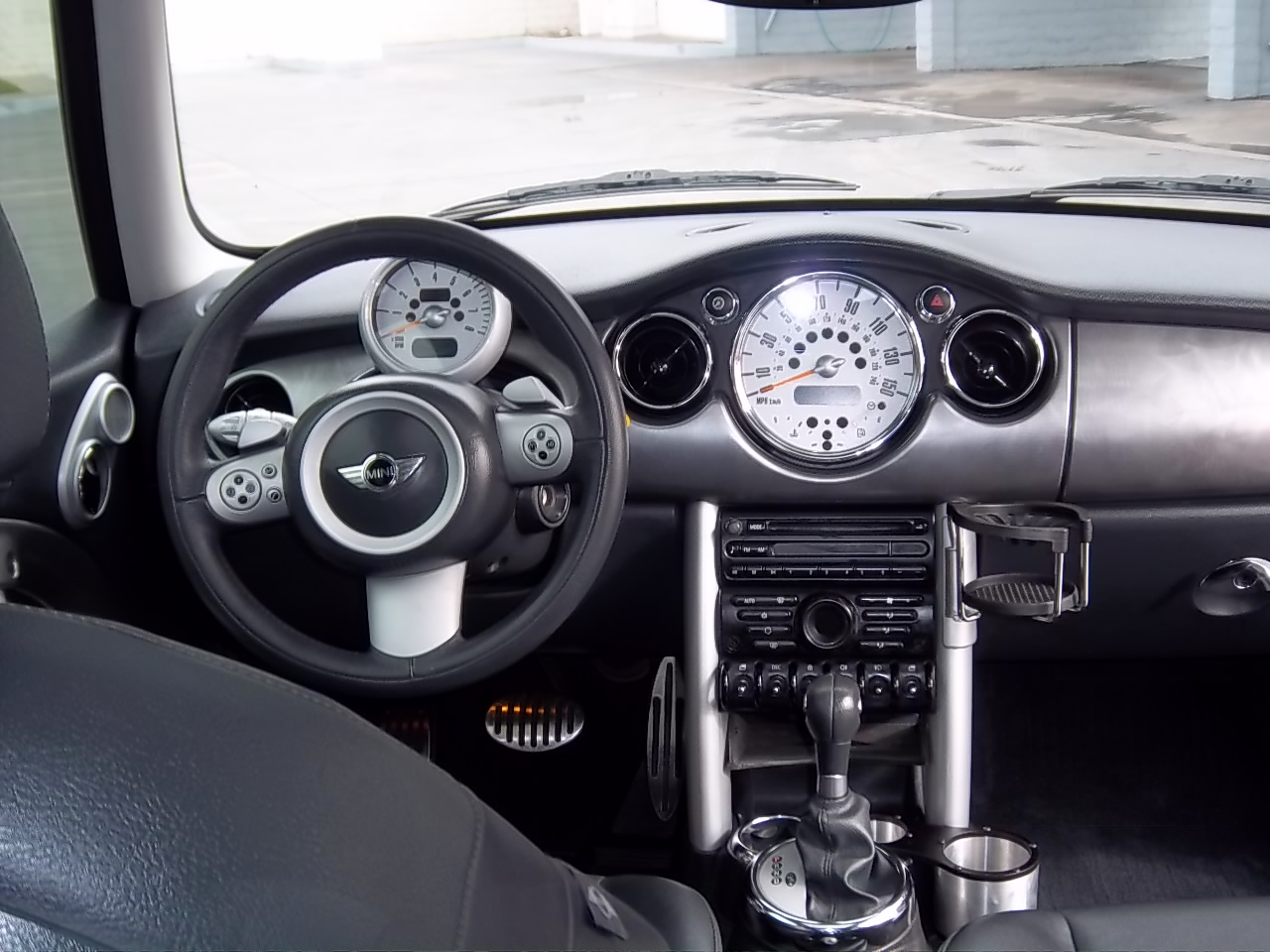 2005 MINI Cooper - Interior Pictures - CarGurus