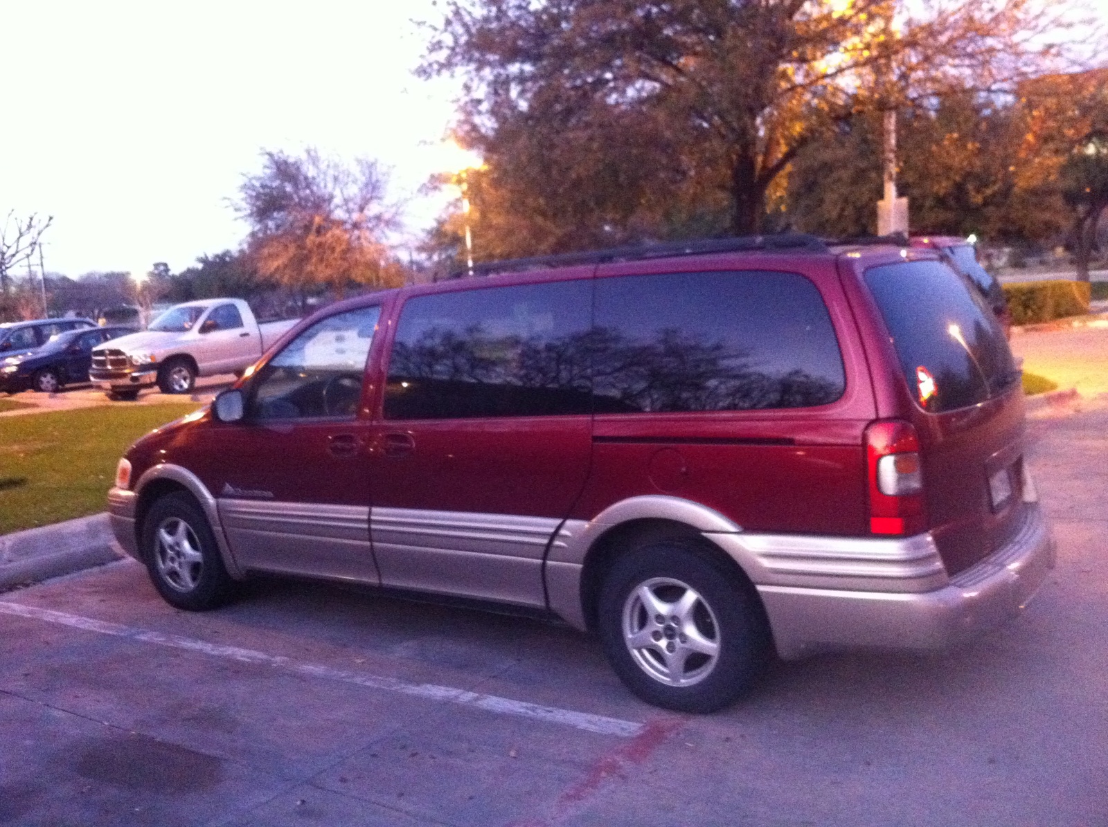 2002 Pontiac Montana - Overview - CarGurus