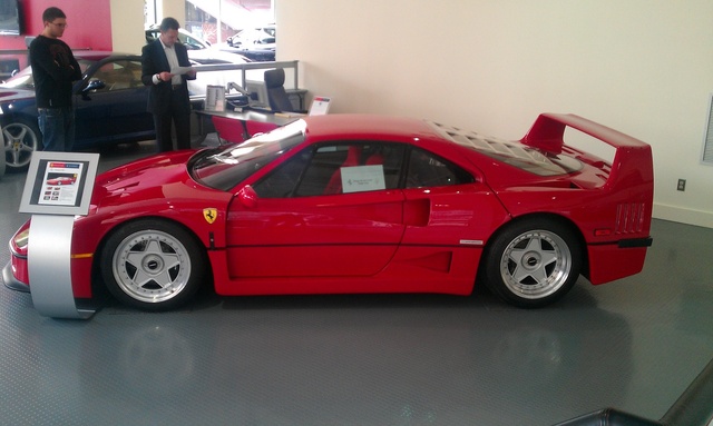 1987_ferrari_f40 pic 4116192526861378917 640x480