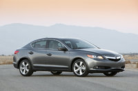 2013 Acura ILX Overview