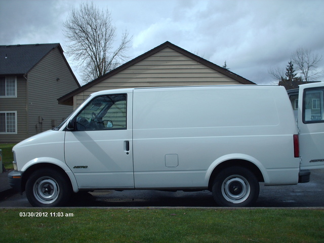 2000 chevy astro van