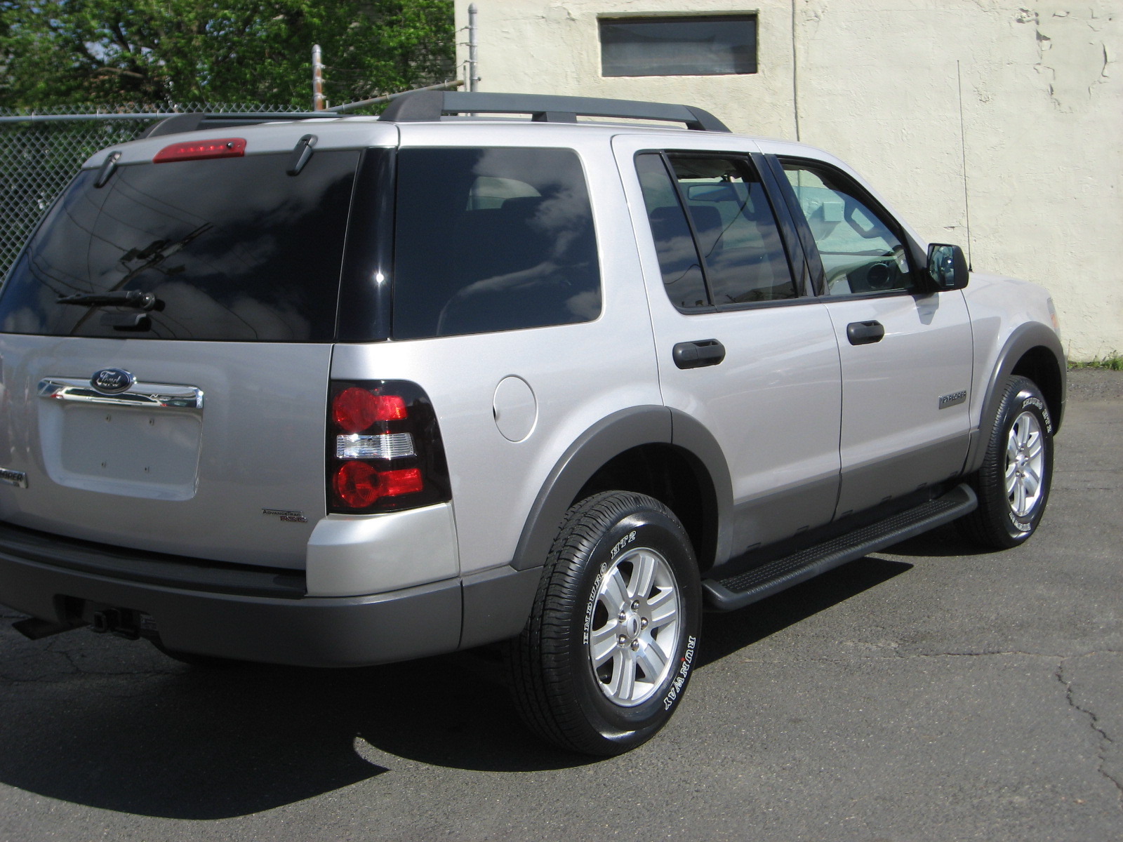 2006 Ford explorer v6 review #8