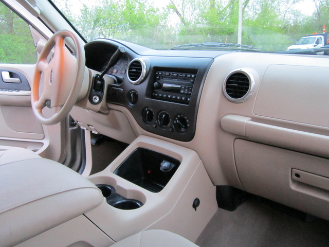 2003 expedition interior doors handle removal