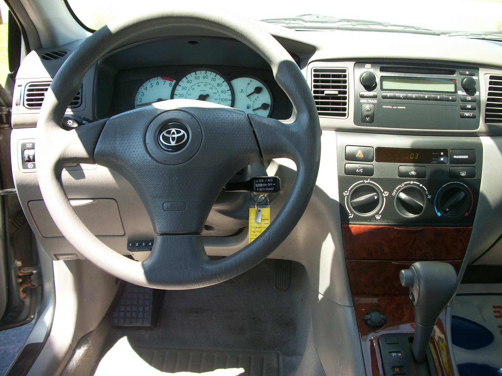 2003 Toyota Corolla - Interior Pictures - CarGurus