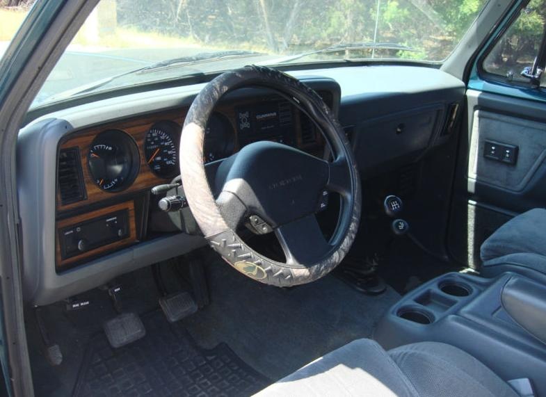 Dodge top d150 interior