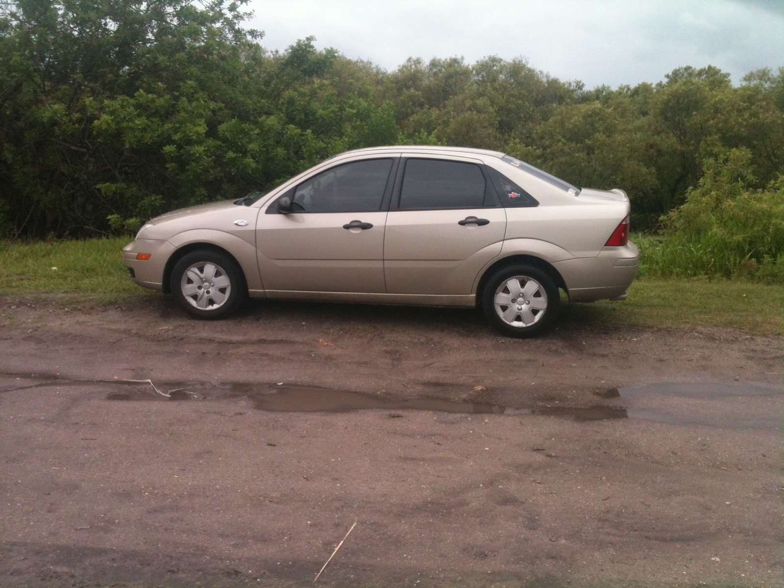 2007 Ford focus zx4 reviews