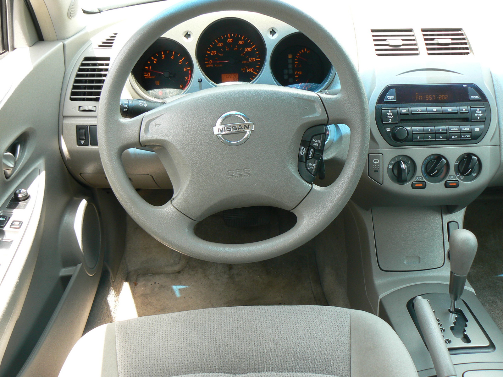 Nissan Altima 2002 06